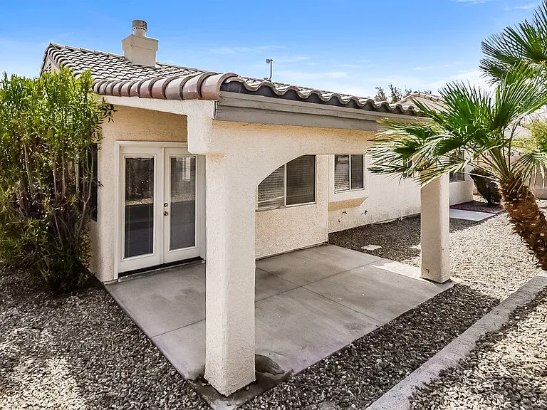 8073 Boardwalk Way — Photo 16