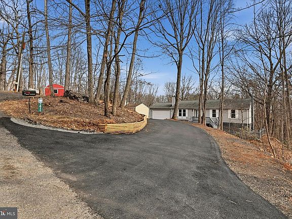 2nd image of 1411 Mercer Rd