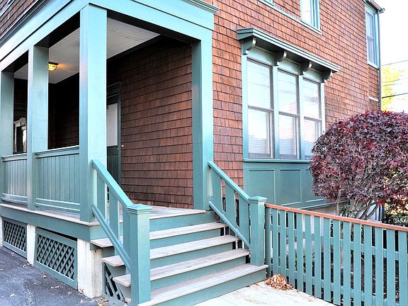 2nd image of 172-174 Prospect St #1