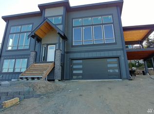 1160 Matterhorn Loop, Camano Island, WA 98282