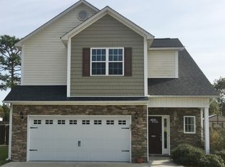 260 Inverness Dr, Hubert, NC 28539