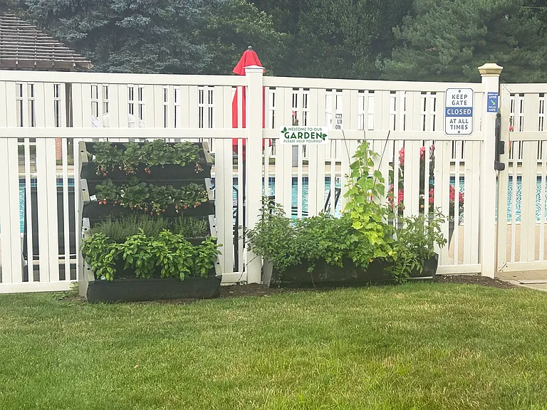 Terraces on the Green — Photo 28