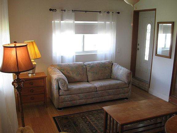 2nd image of 746 Baywood Cir