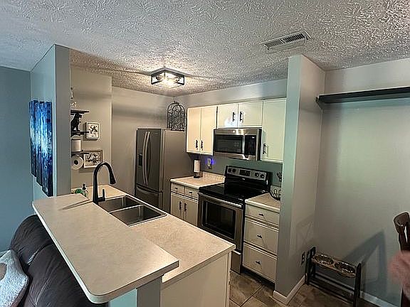 4th image of 22 Woodland Hills Dr Suite 8
