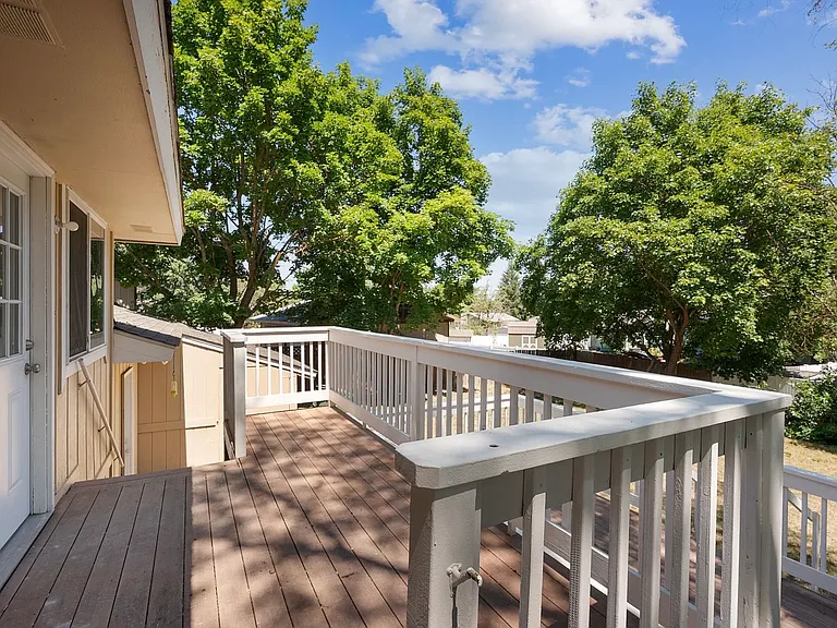 7906 N Dakota St — Photo 22