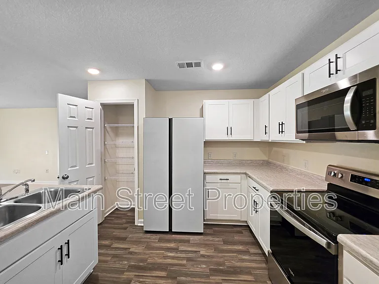6465 June Bug Dr — Photo 9