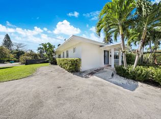 526 Satinwood Dr, Key Biscayne, FL 33149