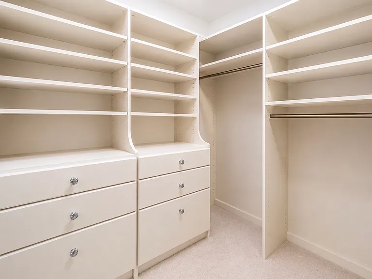 100 E Huron St #3504 — Photo 35