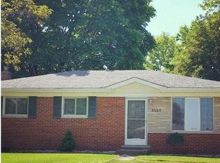 5237 Ridgetop Dr, Waterford, MI 48327