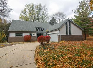 118 Quarterdeck Dr, Madison, WI 53705