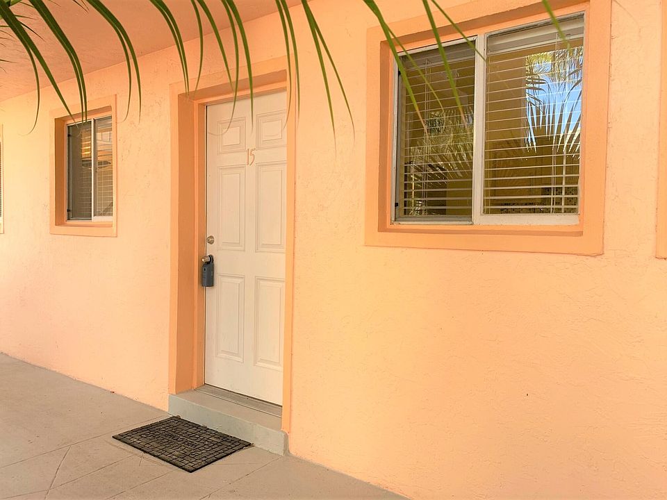 1st image of 211 Circle Dr APT 15