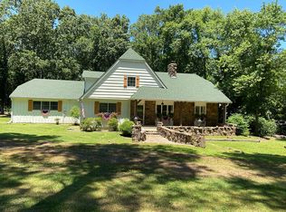 1100 Twin Coves Cir, Greers Ferry, AR 72067