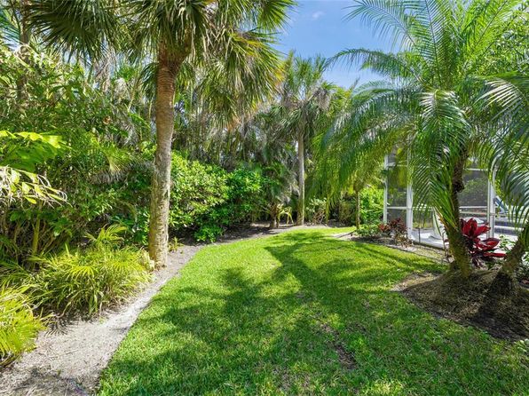 746 Eagle Point Dr, Venice, FL 34285