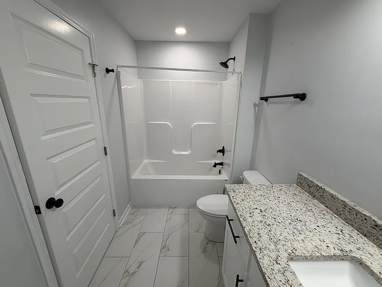 3828 Woodland Hills Dr — Photo 31