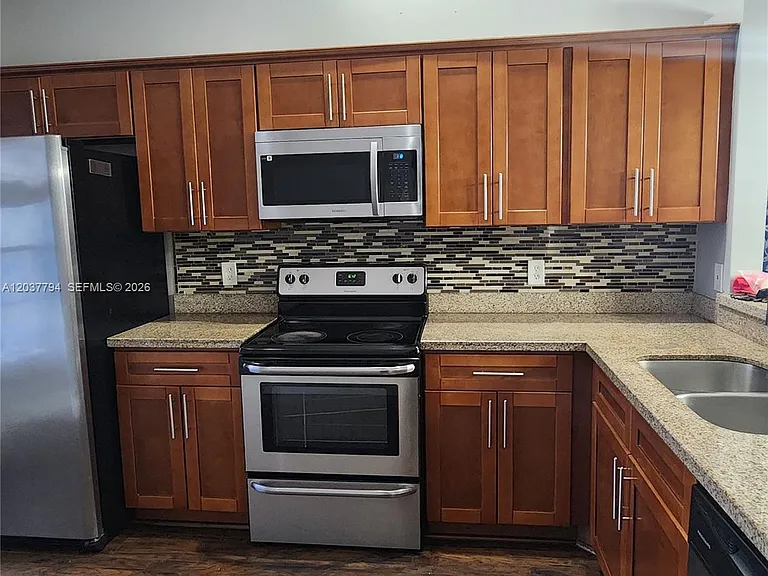 10180 Fanfare Dr — Photo 5