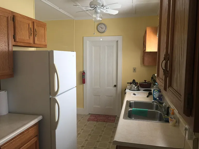 38 S Main St — Photo 10