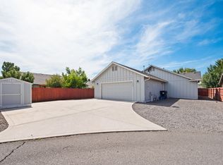 2330 NW 10th St, Redmond, OR 97756