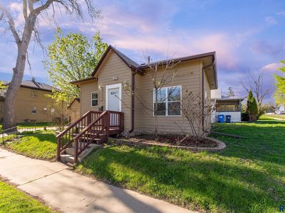 1221 W 9th St, Sioux Falls, SD, 57104