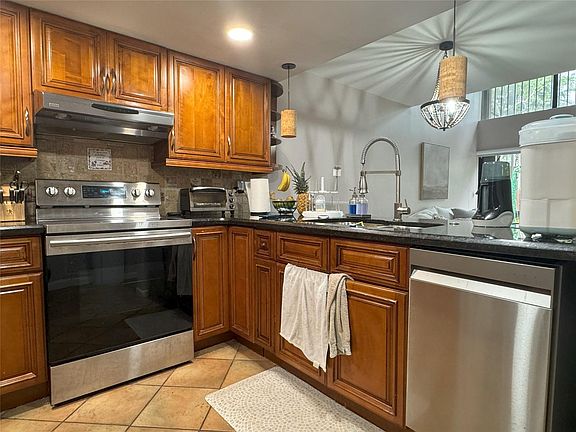 5th image of 4206 SW 70th Terrace #4206