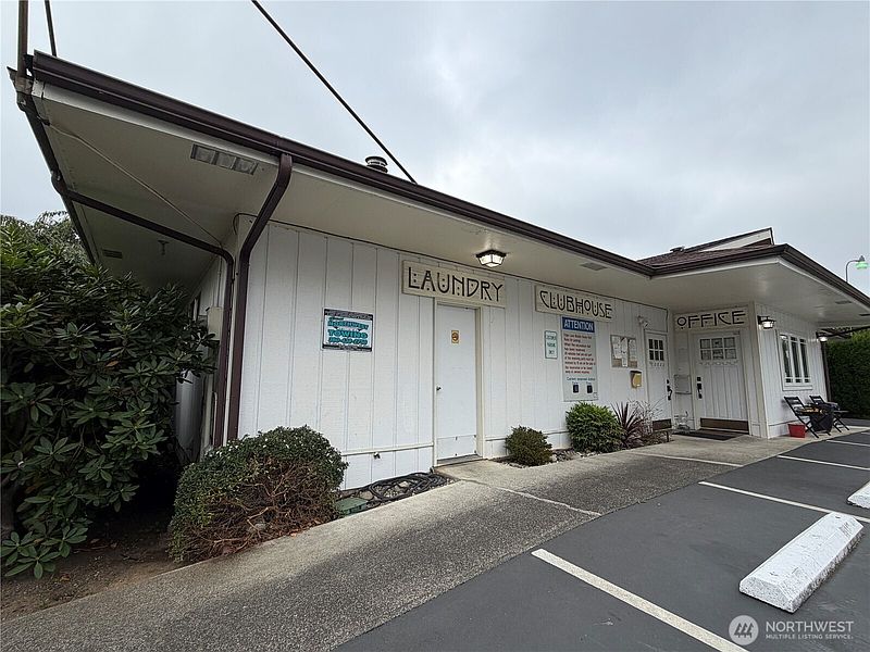 30th image of 3928 21st Ave SE #10