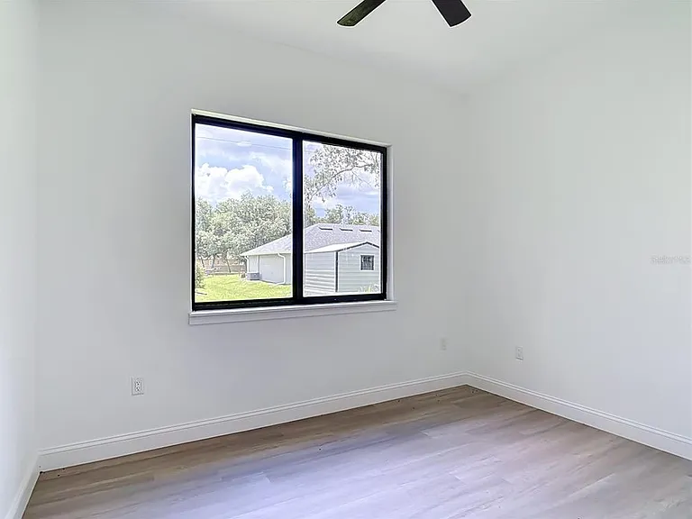 275 Lecturn St — Photo 33