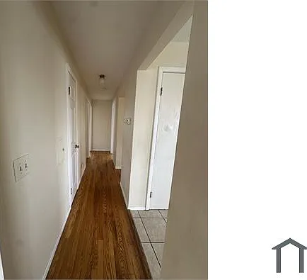 3 bed, 1000 sqft, $1,600 — Photo 2