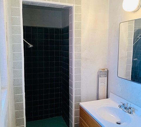 3rd image of 7632 Teesdale Ave