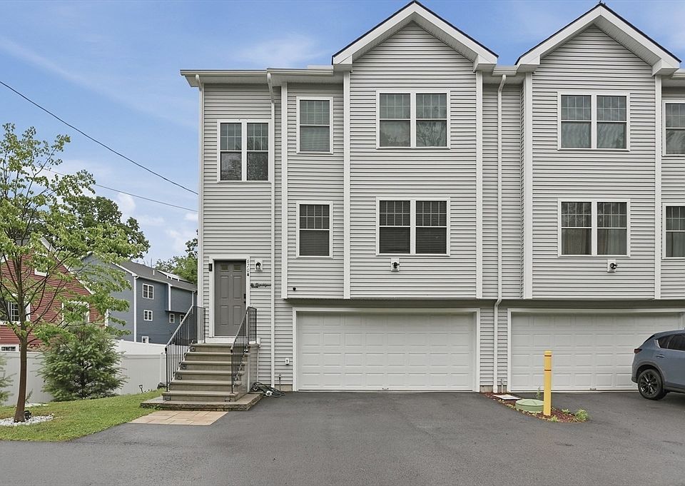 1st image of 670-670A Burncoat St #A