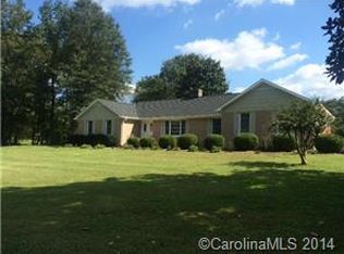 468 Hunting Creek Rd, Matthews, NC 28104