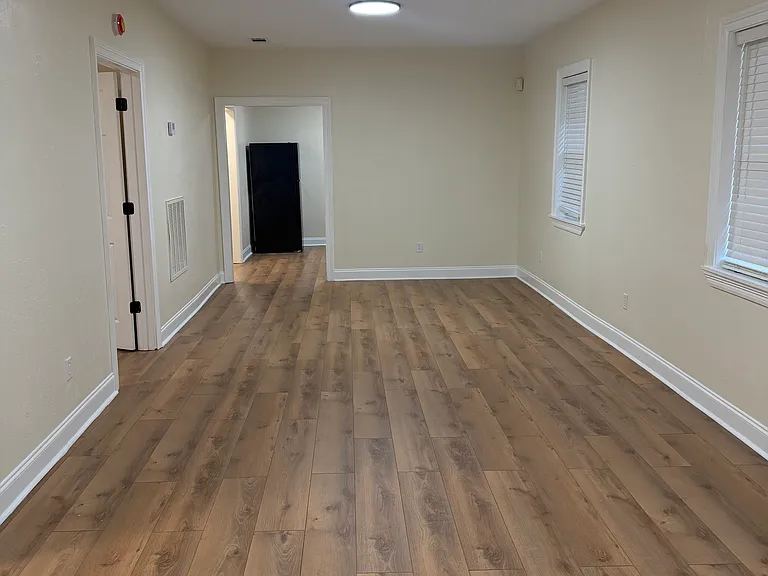 6468 Greenwell Springs Rd — Photo 3