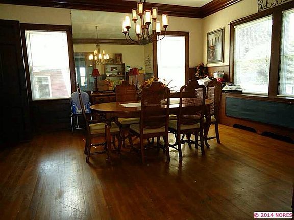 Formal dining room