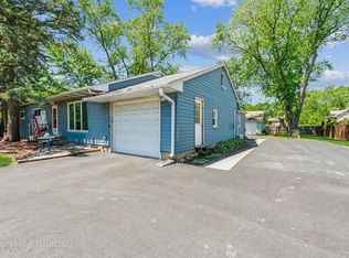 640 N Quentin Rd, Palatine, IL 60067