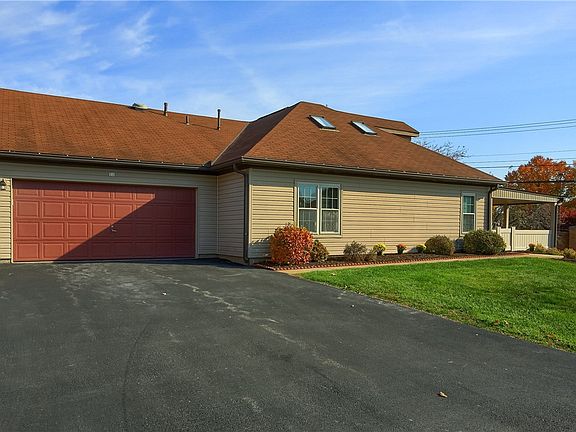 4th image of 11 Ashford Dr