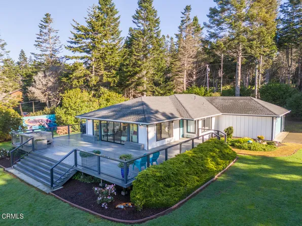 26230 Omar Dr, Fort Bragg, CA 95437