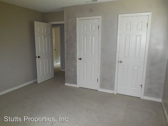 3rd image of 1217 Bradshaw Dr