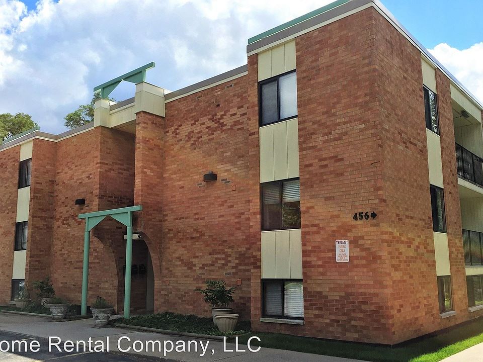 1st image of 456 Fulton St E #3