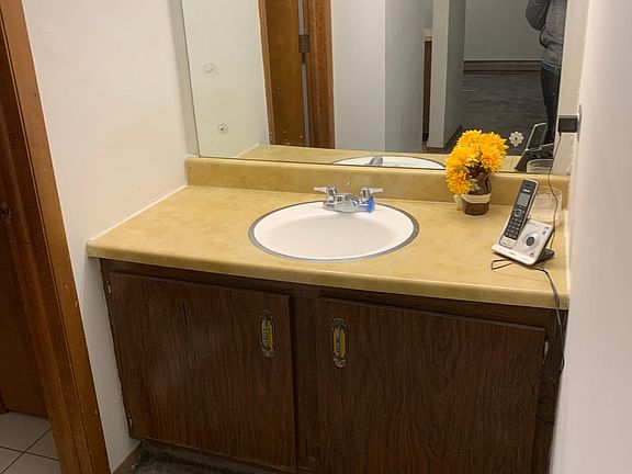 Bathroom faucet