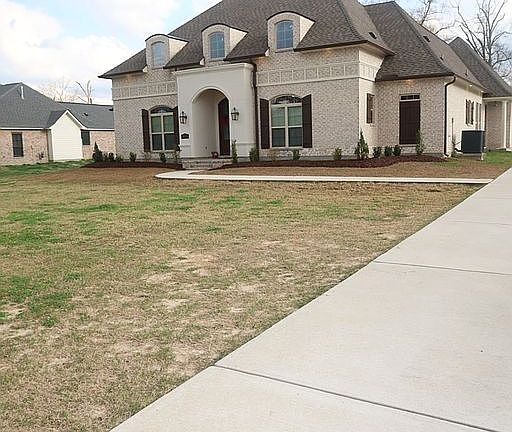 2nd image of 14074 Lovett Rd