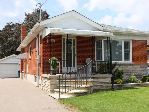 110 Gilroy Dr, Toronto, ON M1P 2A1