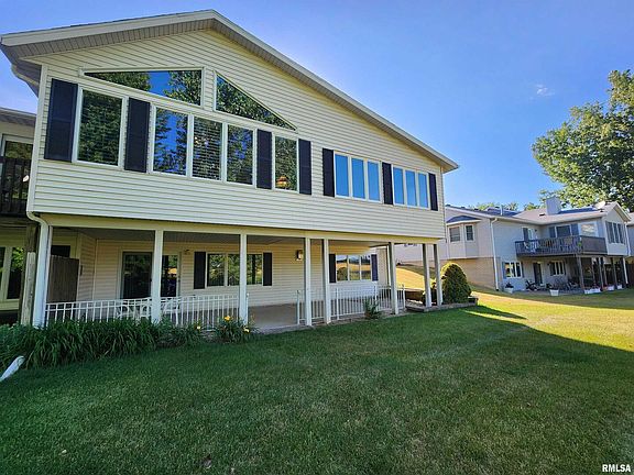 2nd image of 4255 E 58th St #3