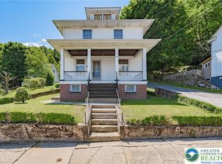 159 W Ridge St, Nesquehoning, PA 18240