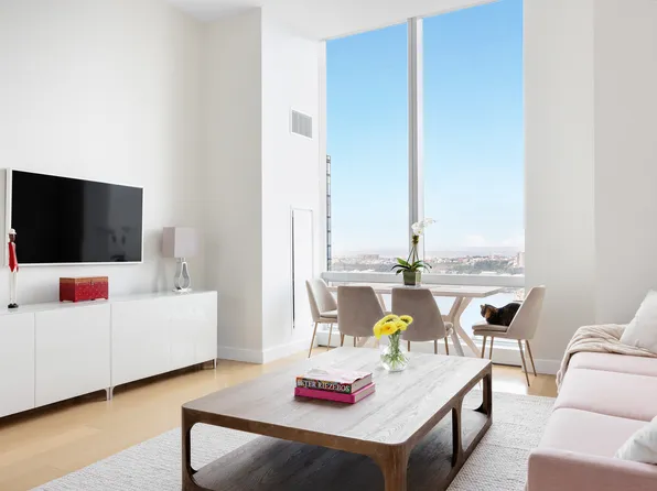 15 Hudson Yards 39D image 3 of 30