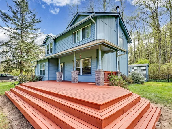 885 NW Pioneer Hill Road, Poulsbo, WA 98370