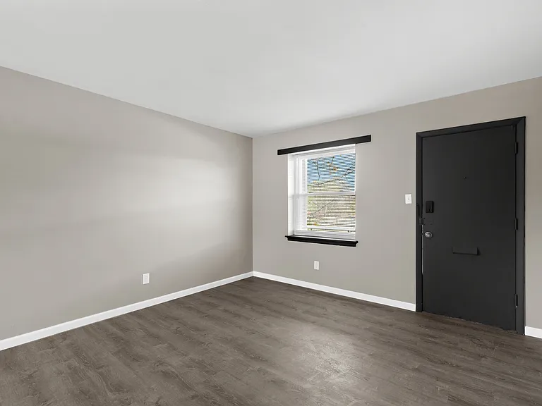 3100 Arsenal St — Photo 4