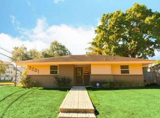 3201 Westridge St, Houston, TX 77025