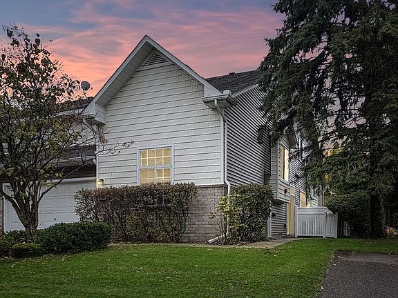 2nd image of 8349 Kimball Dr