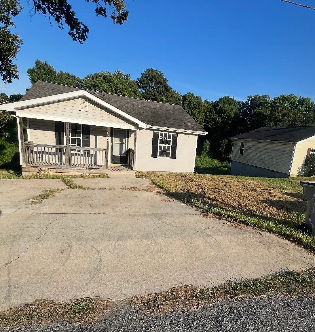 2 bed, 1000 sqft, $1,350 — Photo 2