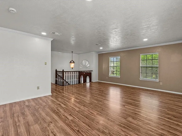430 W Redway Ln — Photo 17