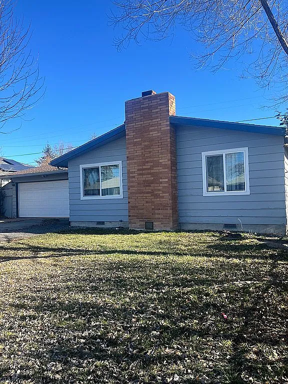 1015 Washburn Way photo 1