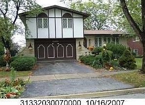 1st image of 22436 Lakeshore Dr